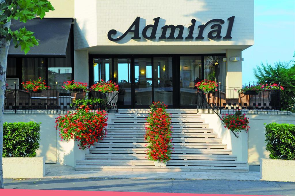 Hotel Admiral - On The Beach 里乔内 外观 照片