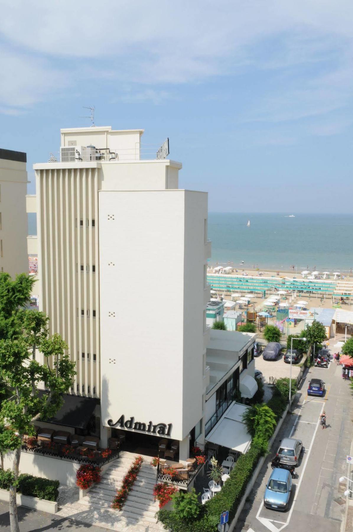 Hotel Admiral - On The Beach 里乔内 外观 照片